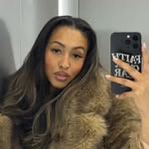 @minaasimone profile image