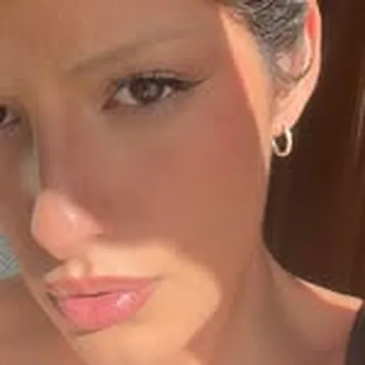 @misresa_ profile image