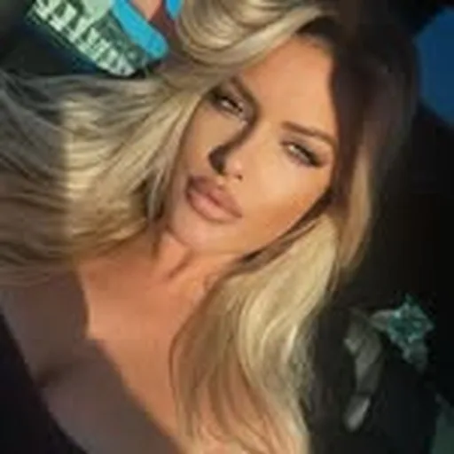 @miss_taryn profile image
