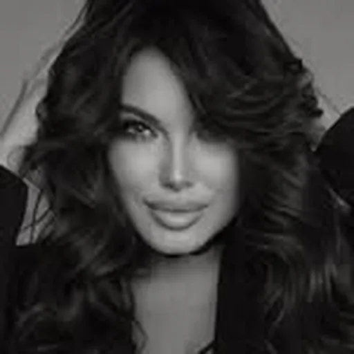 @misskriss_makeup profile image