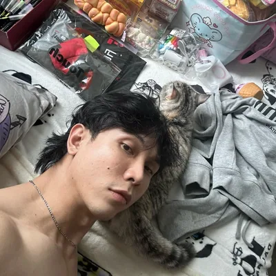 @mleo_2lli profile image