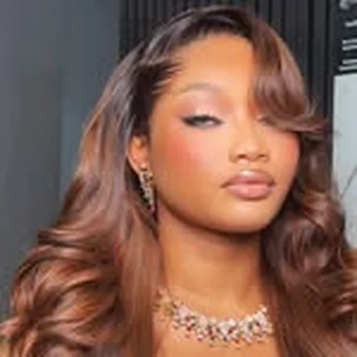 @mo_glitters_ profile image