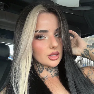 @mollyhull_ profile image