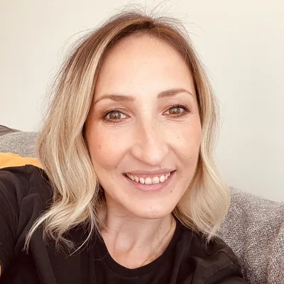 @mom.is.the.word profile image