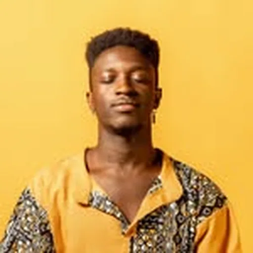 @momi_maiga_ profile image