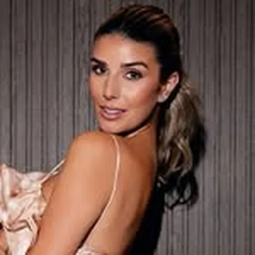@monicalaurentaylor profile image
