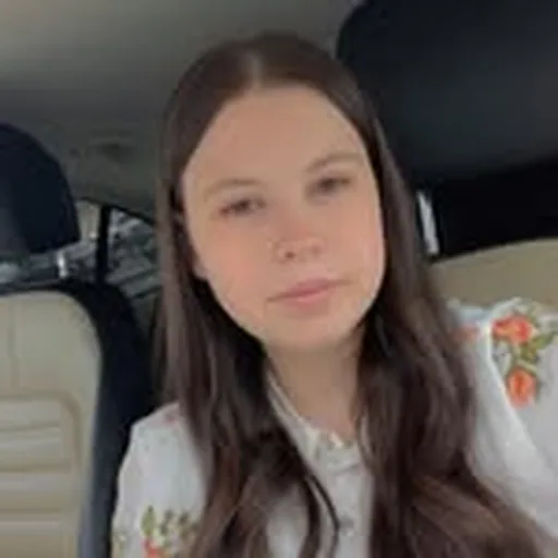 @monichalinaa profile image