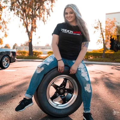@moparellie profile image