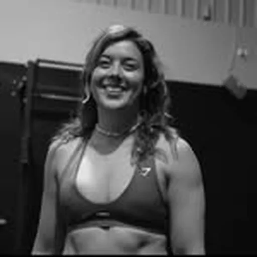 @movewithjaade profile image
