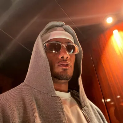@mr1 profile image
