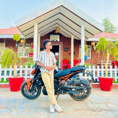 @mr_akki_020 profile image
