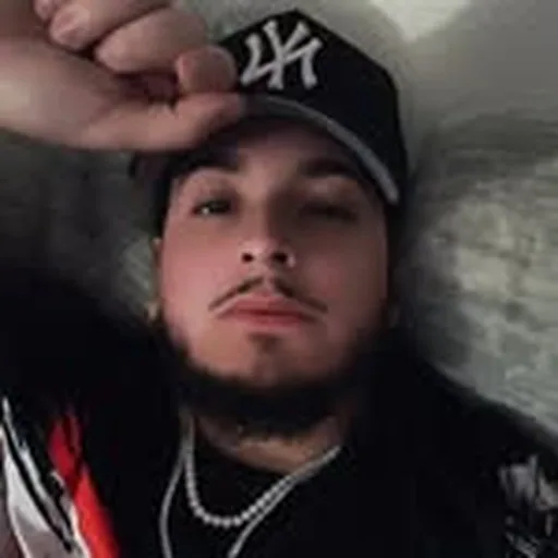 @mrr_serious profile image
