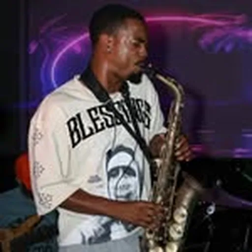 @musicrayy profile image