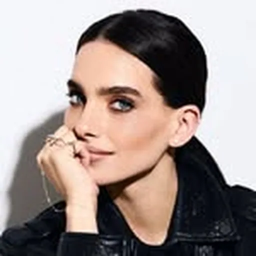 @n.makeupartist profile image