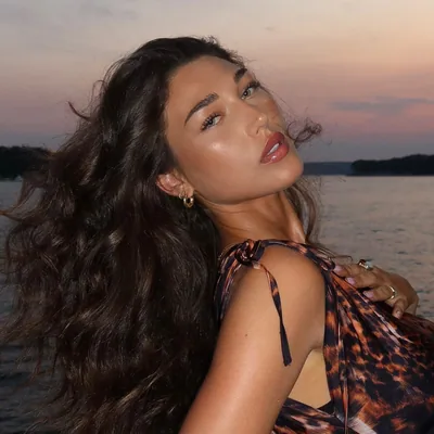@naomienoff profile image
