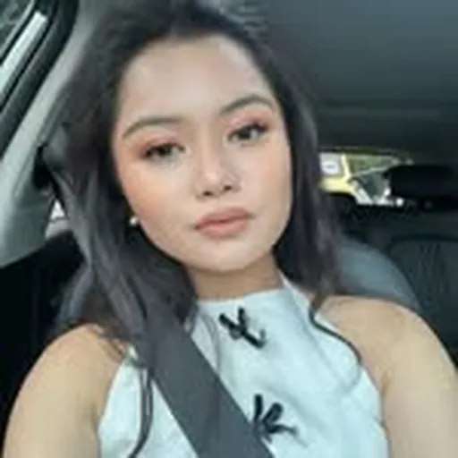 @naomiivo_ profile image