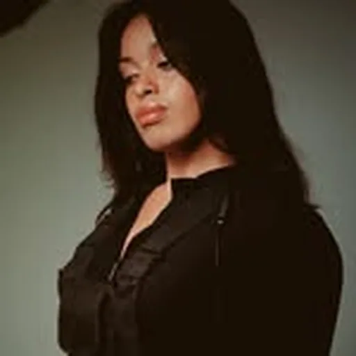 @naomivds profile image