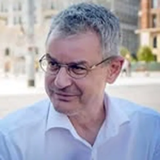 @narcissismwithvaknin profile image