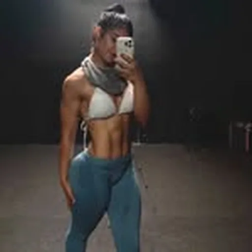 @naydizzlee profile image