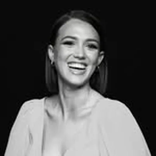 @nicolecavallo profile image