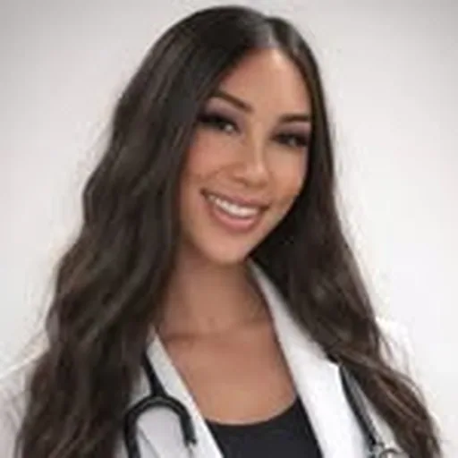 @nicoleinjects profile image