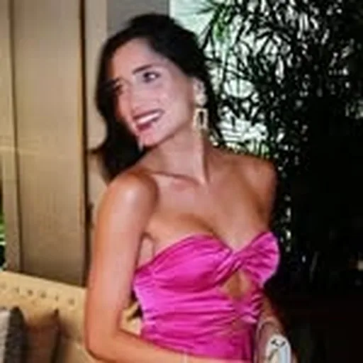 @nicolelovar profile image