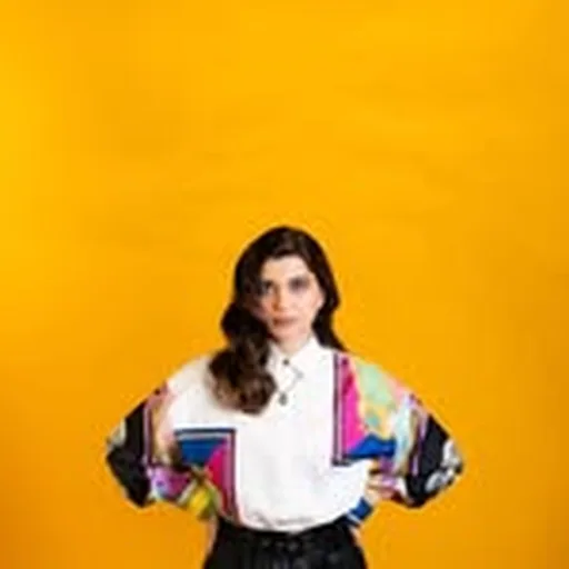@nimratkhairaofficial profile image