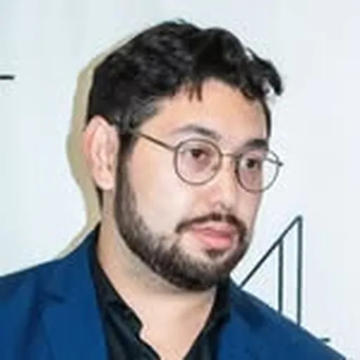 @noahsimau_ profile image