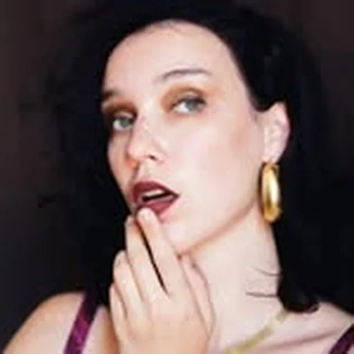 @noathemodel profile image