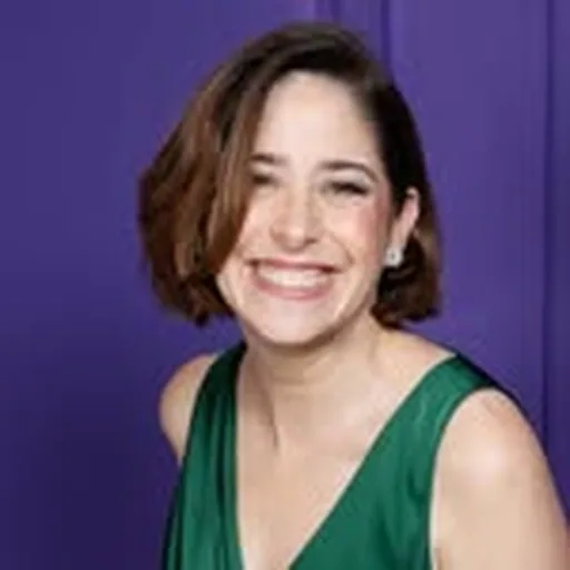 @novoalauraok profile image