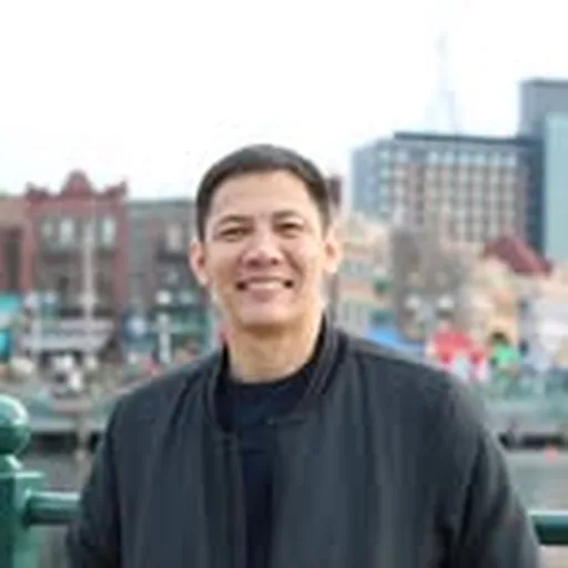 @o_racela profile image