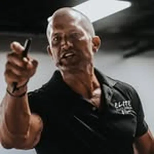 @officialandyelliott profile image