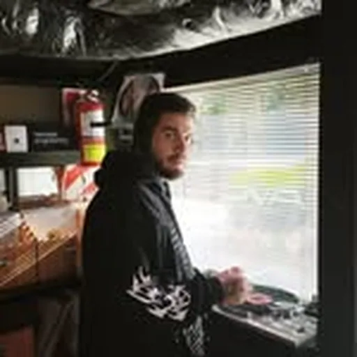 @oskyal_ profile image