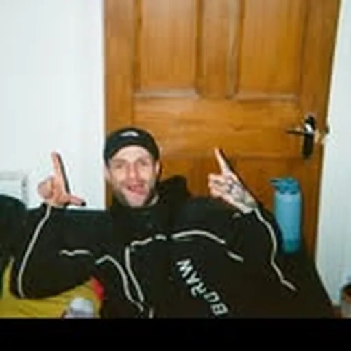 @palemanuk profile image