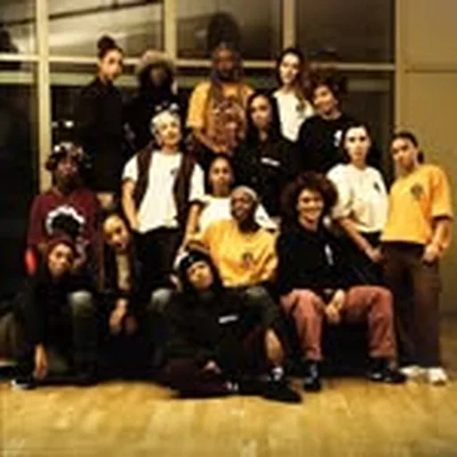 @paradoxsal_crew profile image