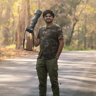 @parthiv_clicks profile image