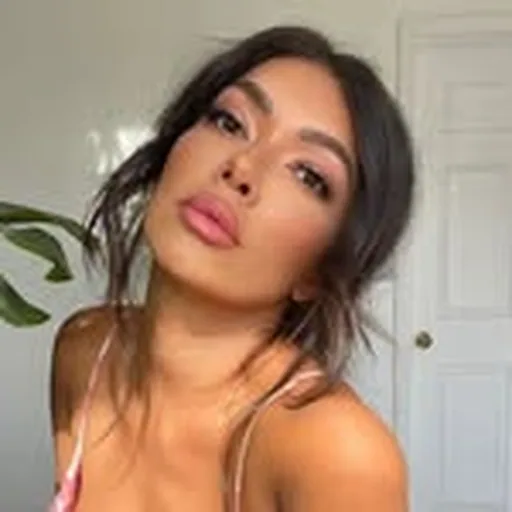 @peachglam_ profile image