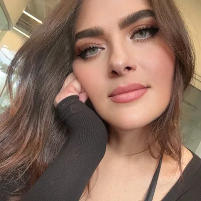 @peanutbutterandnellly profile image