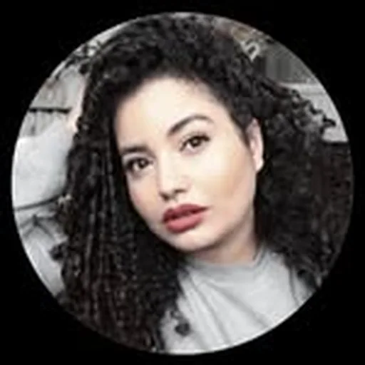 @petitecurly profile image