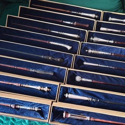 @phoenix_wands_ profile image