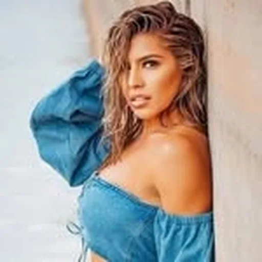 @placeformodels2 profile image