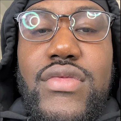 @poetikflakkonews profile image