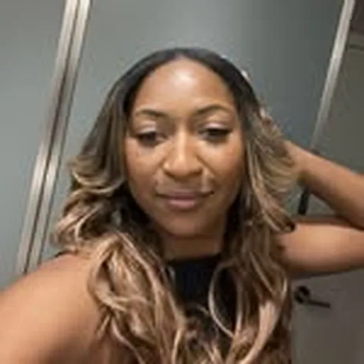 @polly.cee profile image