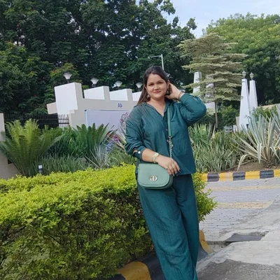 @pooja_the_queen_ladyy profile image