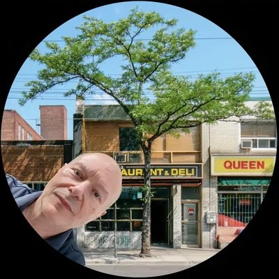 @portraits_of_queen_west profile image