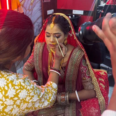 @preeti_makeovers_6060 profile image