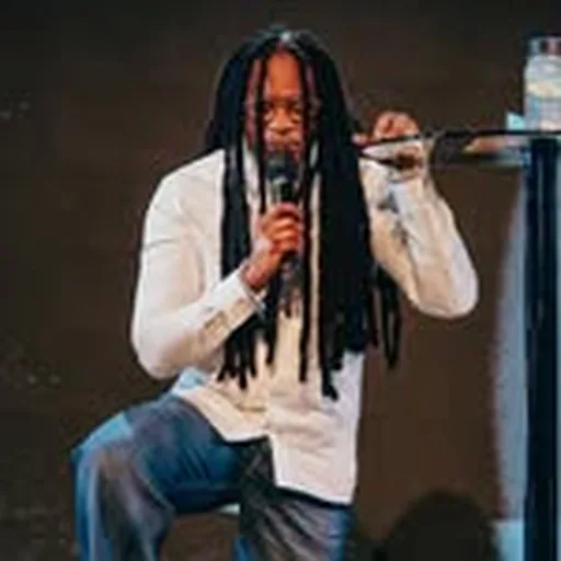 @prophetlovy profile image