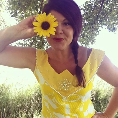 @pursuing_andie_vintage profile image