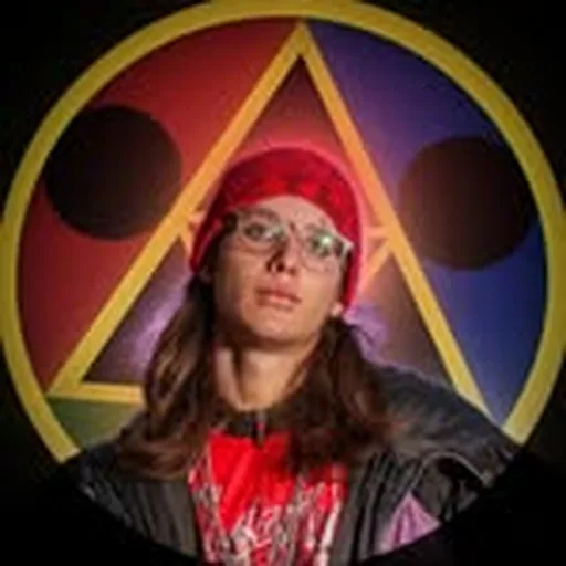 @pyravi_ae profile image