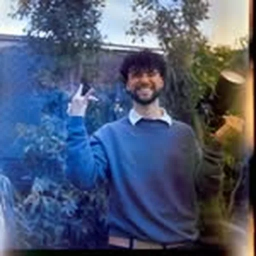 @qifotomassa profile image